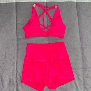 BuffBunny Rosa shorts/Helen sports bra set